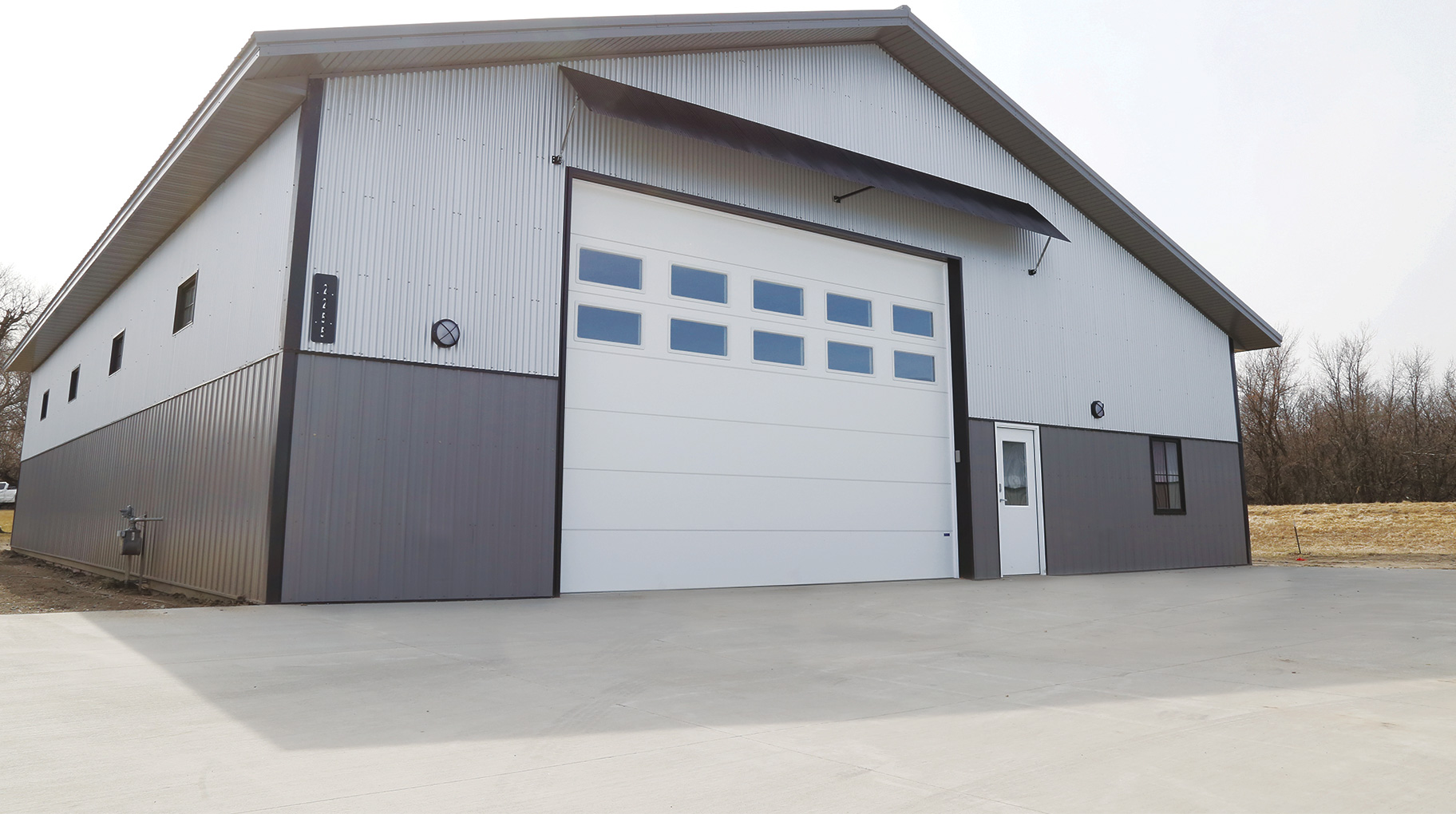 What Are The Various Sorts Of Commercial Overhead Doors?